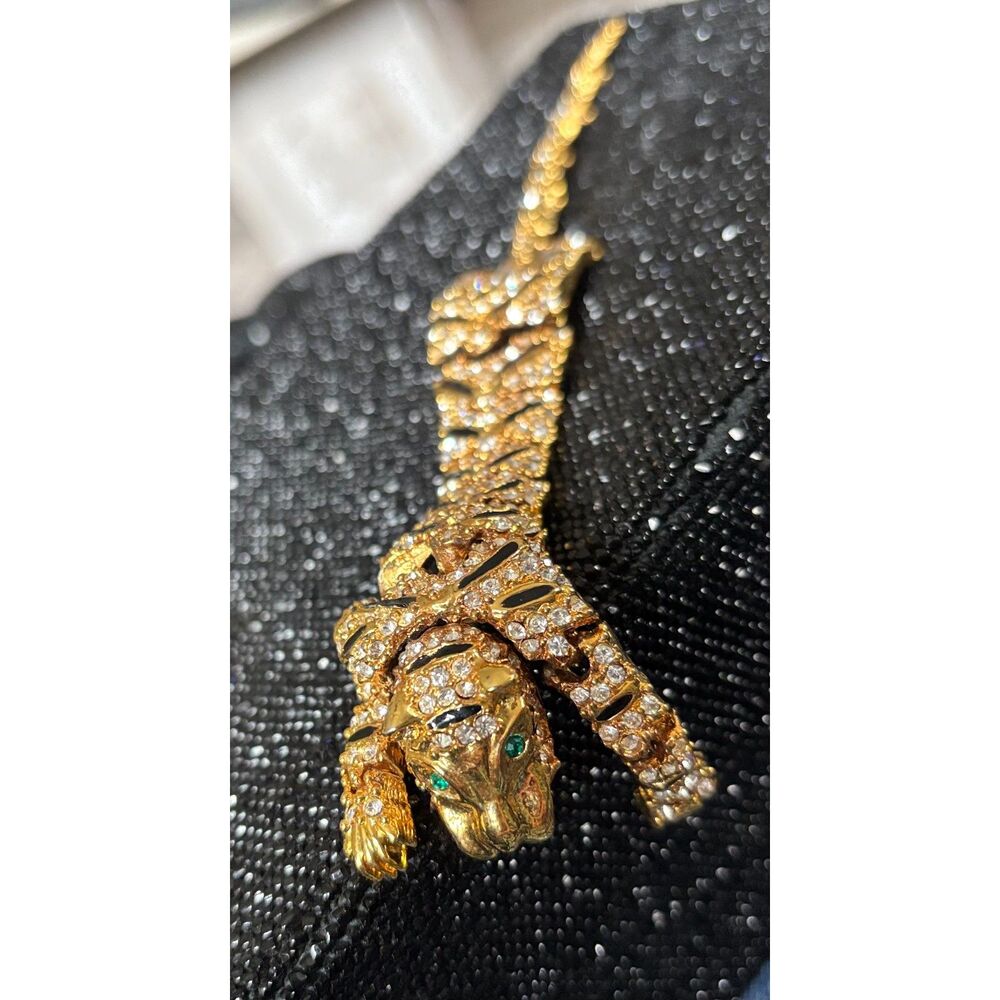 Vintage Articulated Tiger Over the Shoulder Rhinestone Brooch - Picture 3 of 6